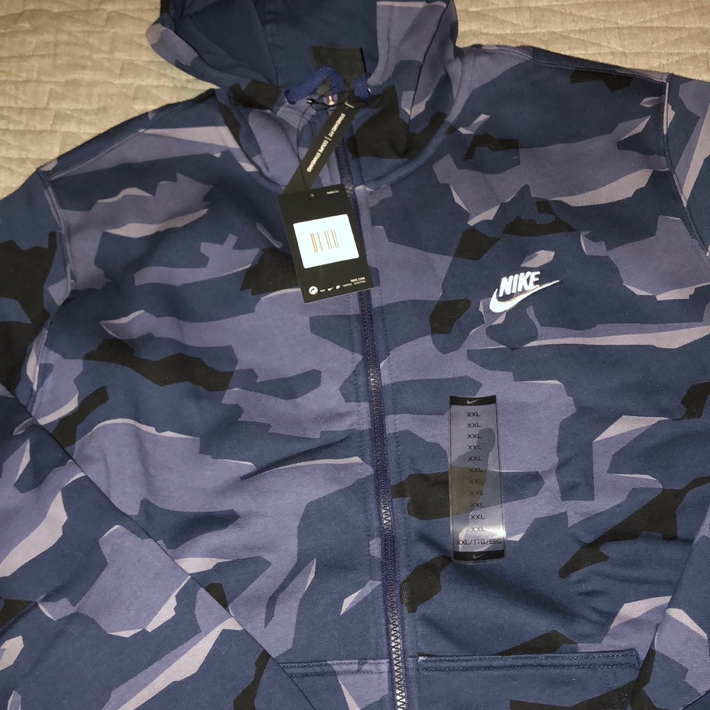 Nike Hooded Zipper Sweatshirt NEW WITH TAGS